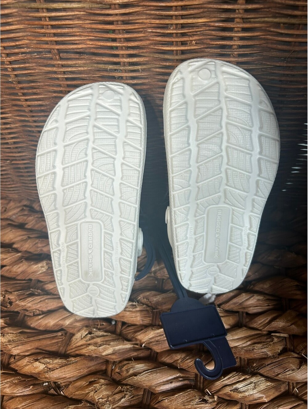 Cream washable clogs size 13 - Picture 8 of 8